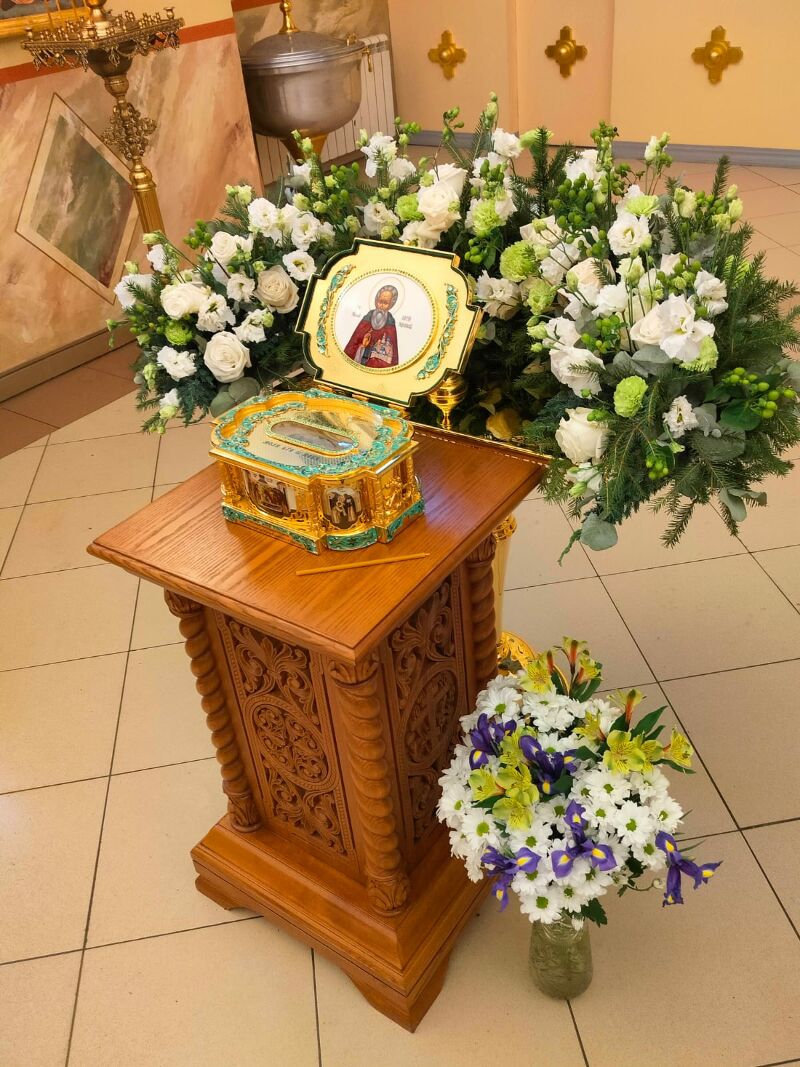 Молебен у ковчега с частицей мощей преподобного Сергия Радонежского! 